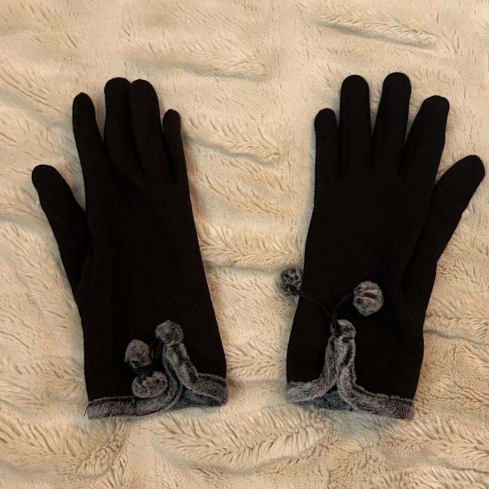 Black gloves with gray fur trim and pom poms size small women